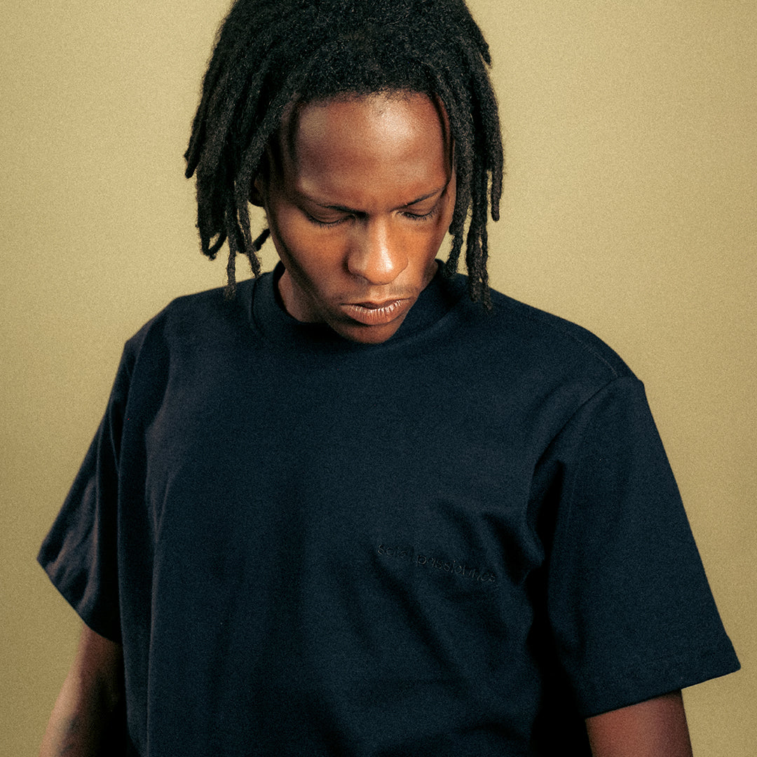 Essential Tee Black